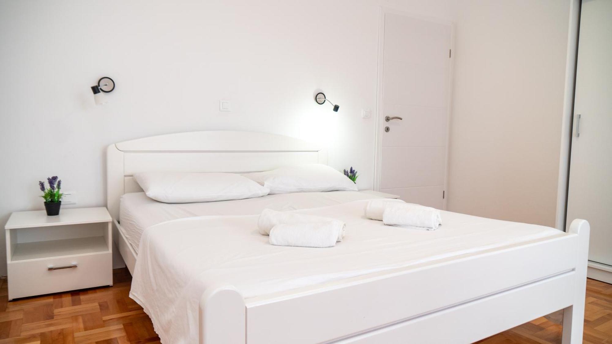 Calma Apartments Trogir Exterior foto